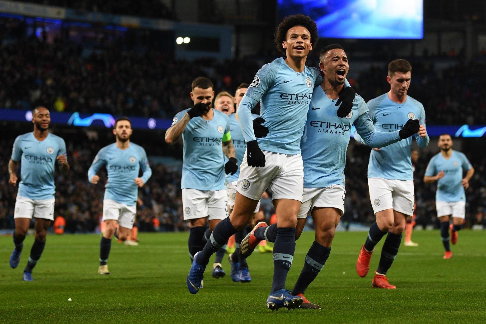 科穆佐成为 科穆佐成为